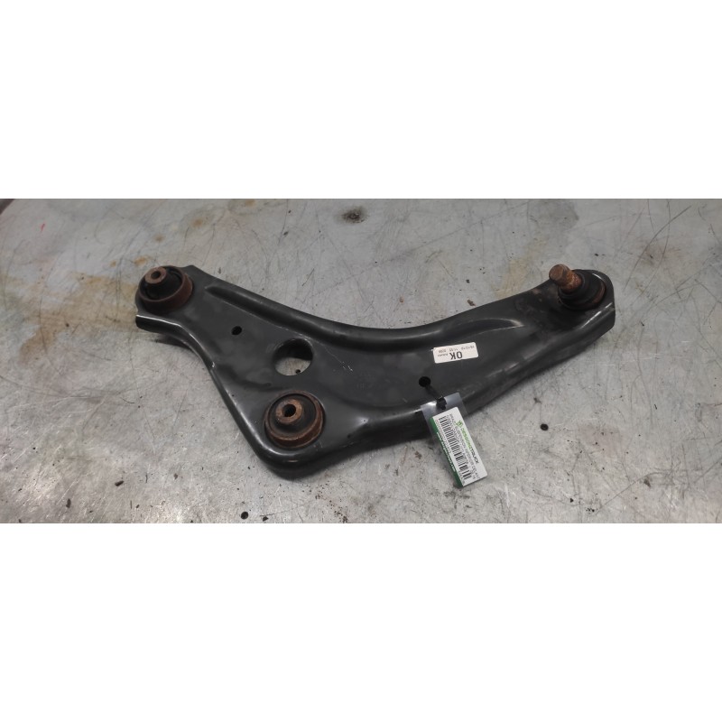 Recambio de brazo suspension inferior delantero izquierdo para nissan qashqai (j11) acenta referencia OEM IAM 54EA0BLH  