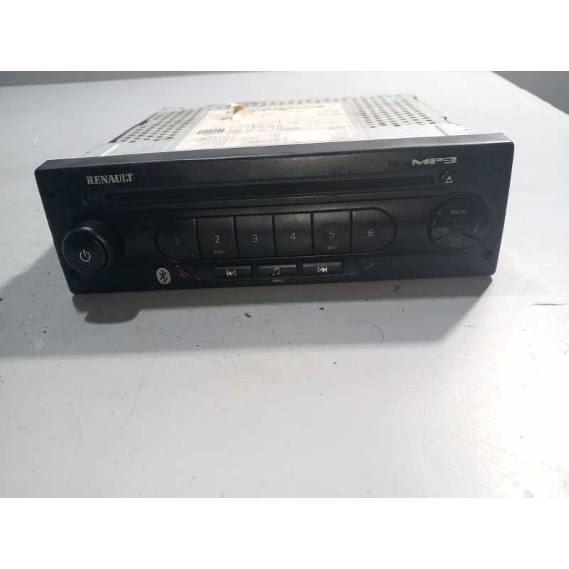 Recambio de sistema audio / radio cd para renault magnum ab 2005 12.8 diesel referencia OEM IAM 7423123002  