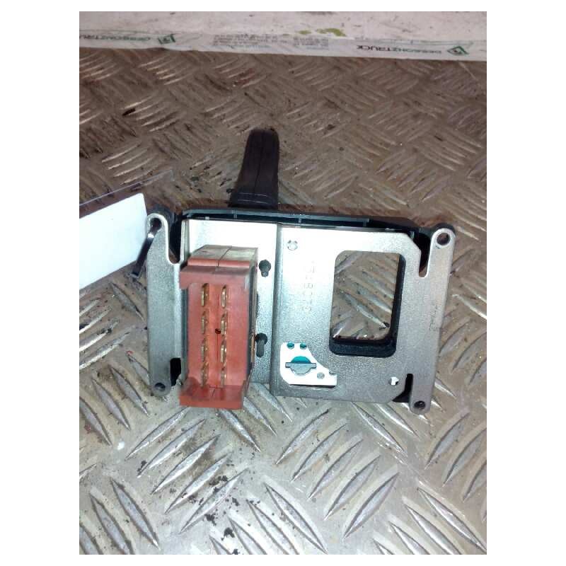 Recambio de interruptor para scania serie 4 (p/r 124 l) fsa 470 (4x2) e3 largo cr 19 topline referencia OEM IAM 1349967  MANDO I - Azul 2