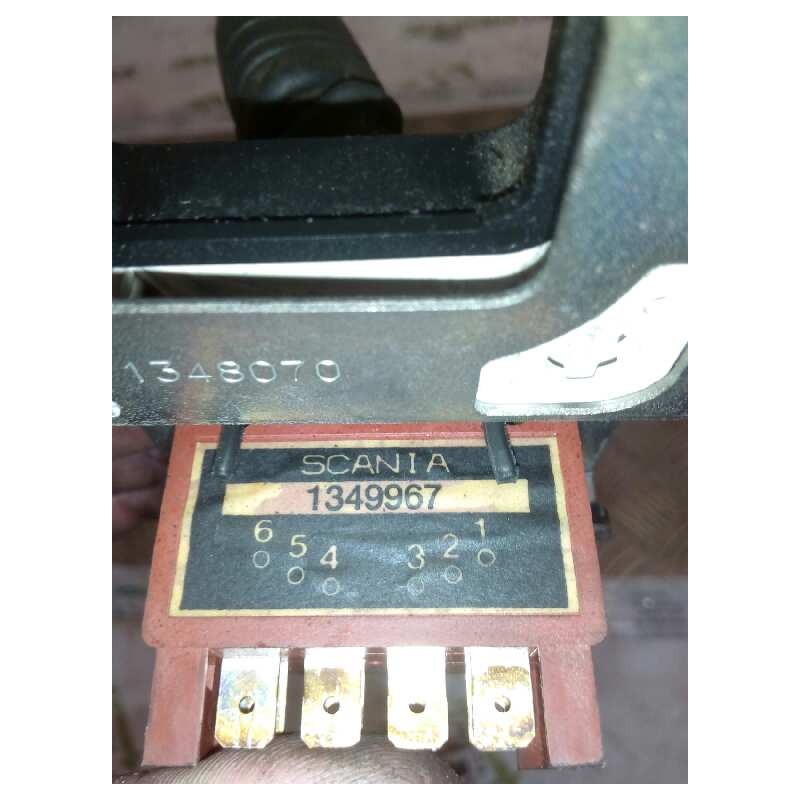 Recambio de interruptor para scania serie 4 (p/r 124 l) fsa 470 (4x2) e3 largo cr 19 topline referencia OEM IAM 1349967  MANDO I - Azul 3