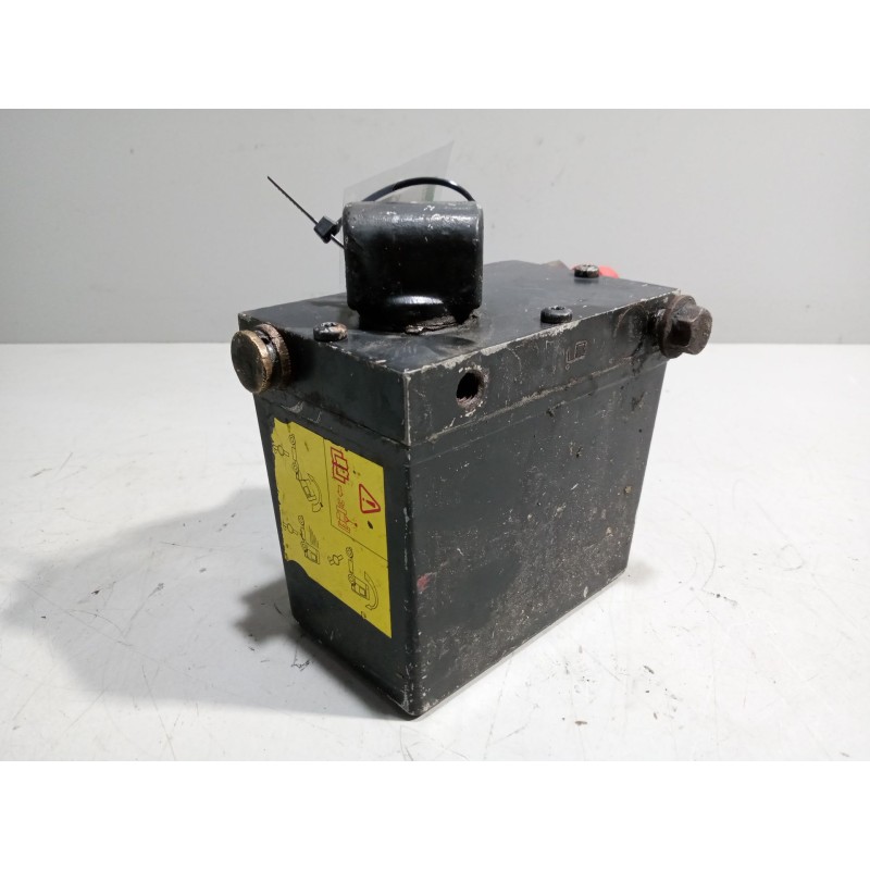 Recambio de bomba elevacion cabina para daf serie xf105.xxx 12.9 diesel referencia OEM IAM 1450903  
