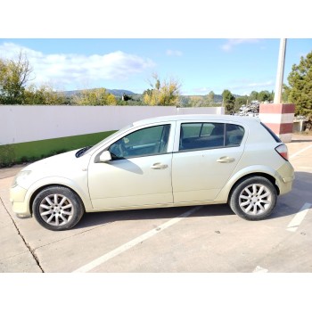 opel astra h berlina del año 2004