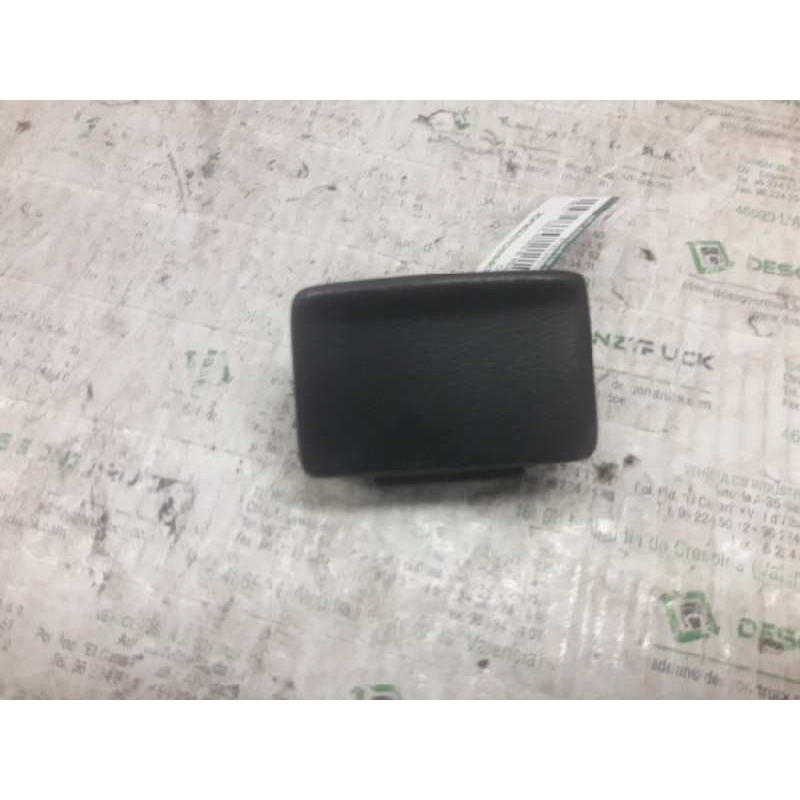 Recambio de cenicero para opel corsa b edition 2000 referencia OEM IAM   