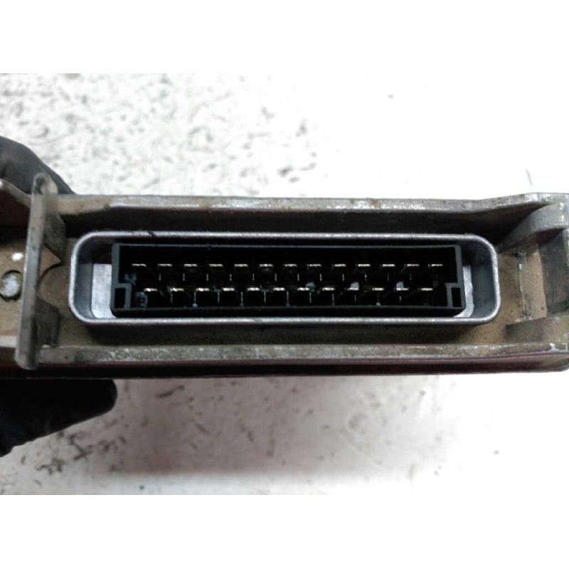Recambio de centralita motor uce para renault kangoo (f/kc0) referencia OEM IAM 7700868300 80760E 7700107773 - Blanco 3