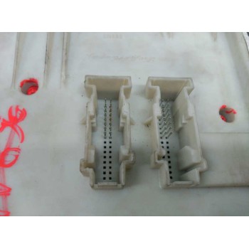Recambio de caja reles / fusibles para ford focus berlina (cap) ghia referencia OEM IAM 1342982  