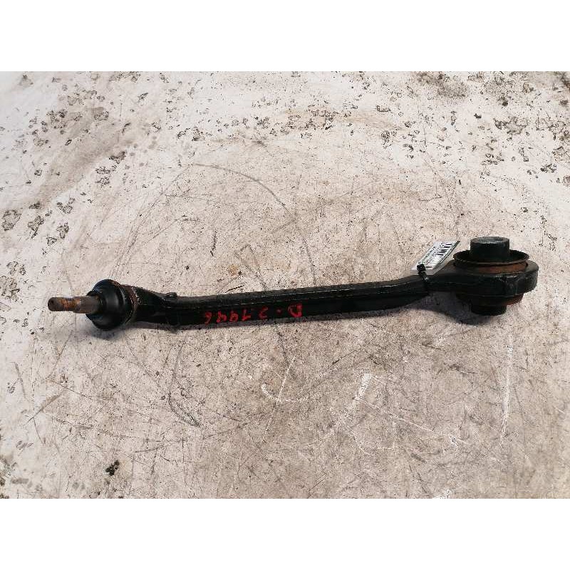 Recambio de brazo suspension inferior delantero derecho para chrysler 300 c 3.0 crd referencia OEM IAM 05070122  