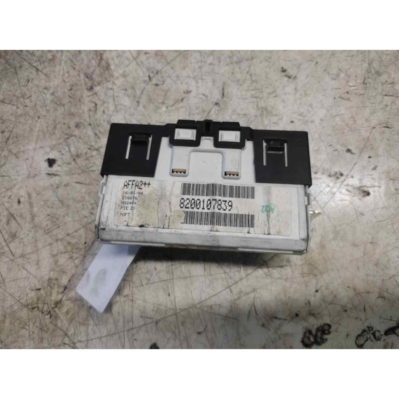 Recambio de pantalla multifuncion para renault megane ii berlina 5p authentique referencia OEM IAM 8200107839 - Verde 3
