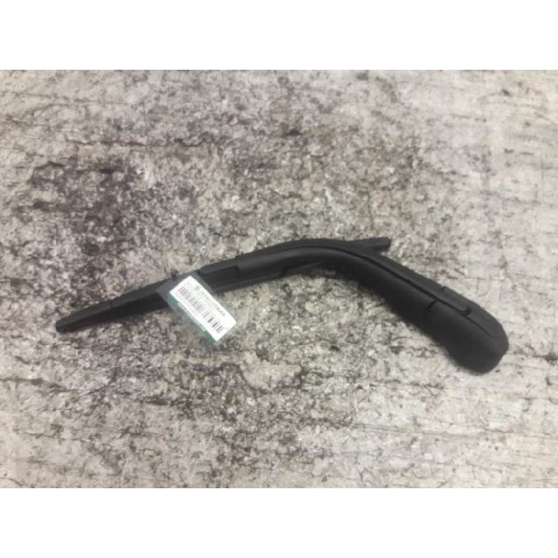 Recambio de brazo limpia trasero para citroën berlingo cuadro sx referencia OEM IAM   