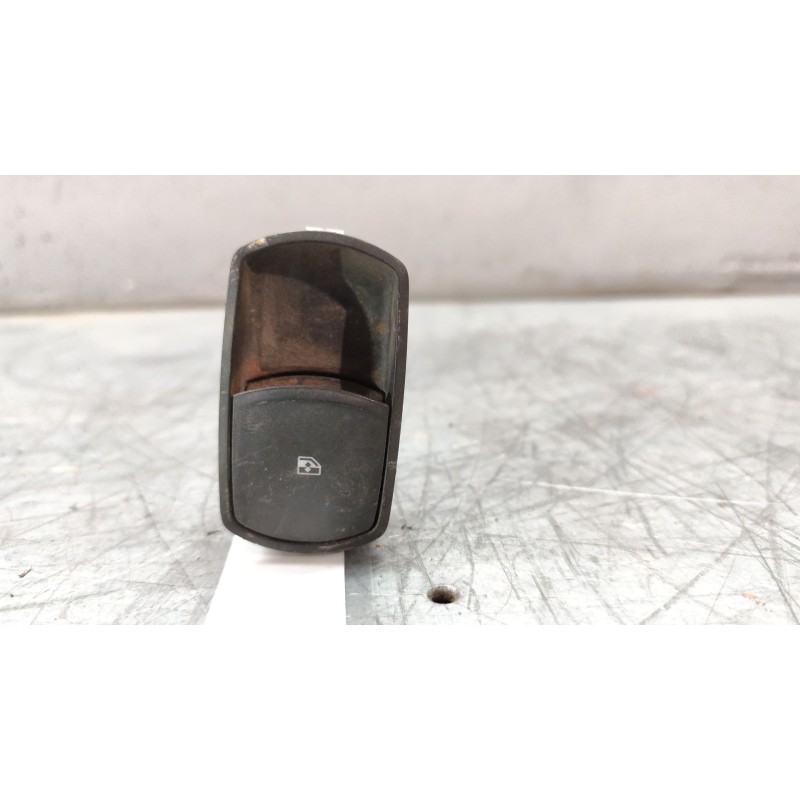 Recambio de mando elevalunas delantero derecho para opel corsa d ''111 years'' referencia OEM IAM 13189333RW  6 PINS - Negro