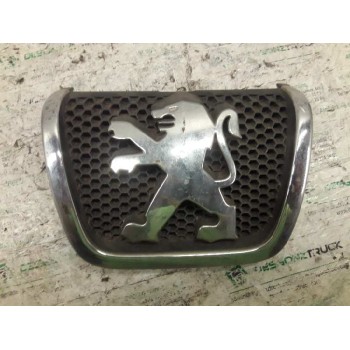 Recambio de emblema para peugeot partner (s2) combi pro referencia OEM IAM 9644759077  