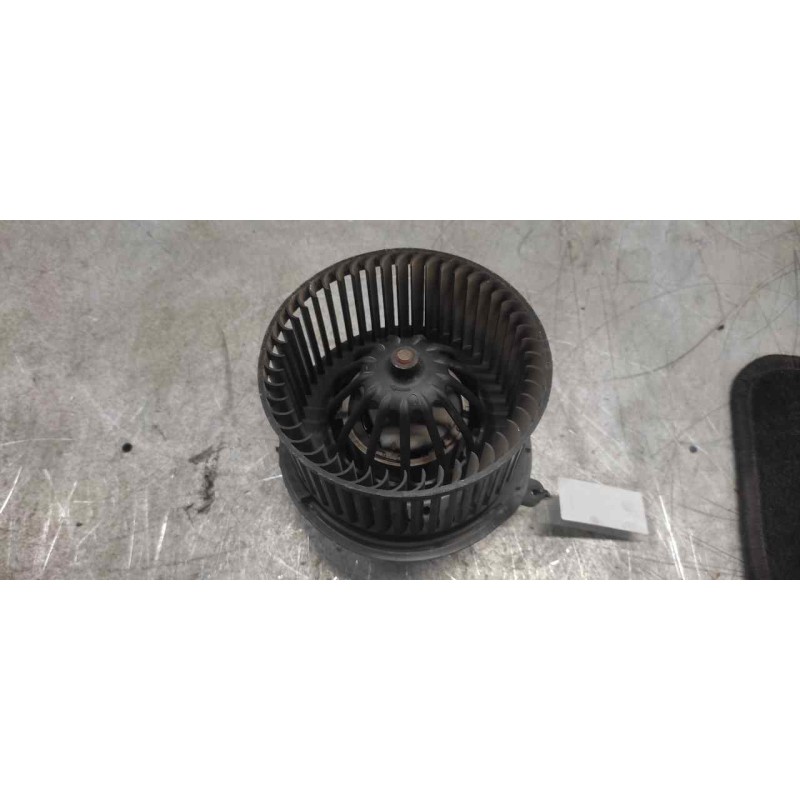 Recambio de ventilador calefaccion para citroën c3 1.4 audace referencia OEM IAM NF665878C 2 PINS 