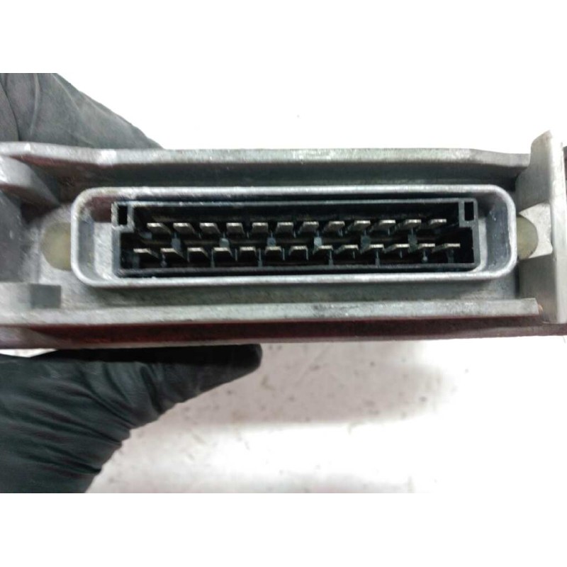 Recambio de centralita motor uce para renault clio ii fase i (b/cbo) 1.9 diesel referencia OEM IAM 77001041956 80761H 7700111205 - Blanco