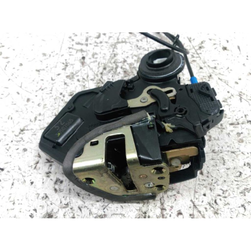 Recambio de cerradura puerta trasera izquierda para toyota corolla (e12) 1.6 linea terra sedán referencia OEM IAM 30507065  