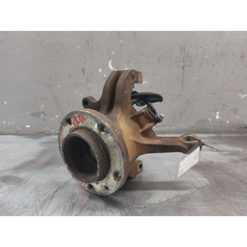 Recambio de mangueta delantera izquierda para renault master ii ph. 2 doka/pr. fgst 2.5 diesel referencia OEM IAM   