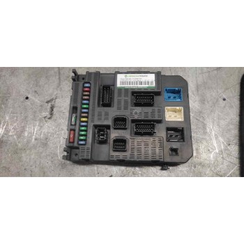CAJA RELES / FUSIBLES 9664532580 BSI 