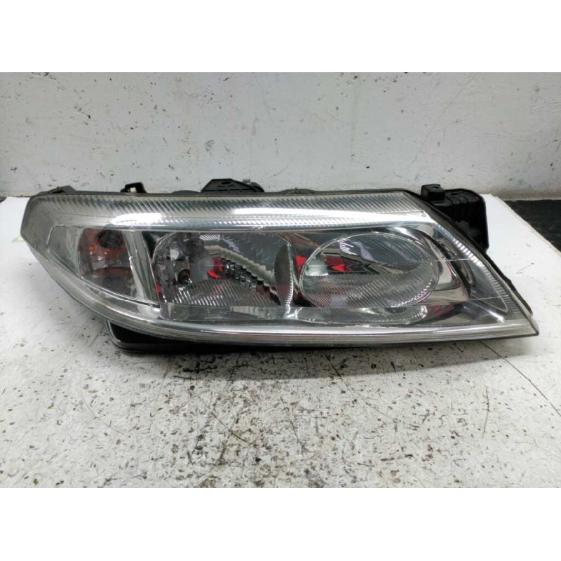 Recambio de faro derecho para renault laguna ii grandtour (kg0) referencia OEM IAM 8200002847  