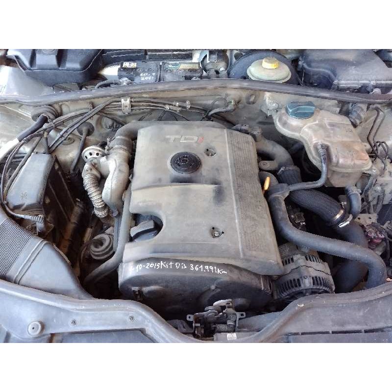 VOLKSWAGEN PASSAT BERLINA (3B2)