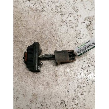 RETENEDOR PUERTA DELANTERA IZQUIERDA