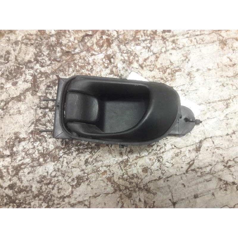 Recambio de maneta interior trasera izquierda para daewoo tacuma se referencia OEM IAM 96260946  