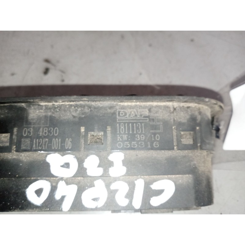 Recambio de mando elevalunas delantero izquierdo para daf serie xf105.460 12.9 diesel referencia OEM IAM 1811131 2