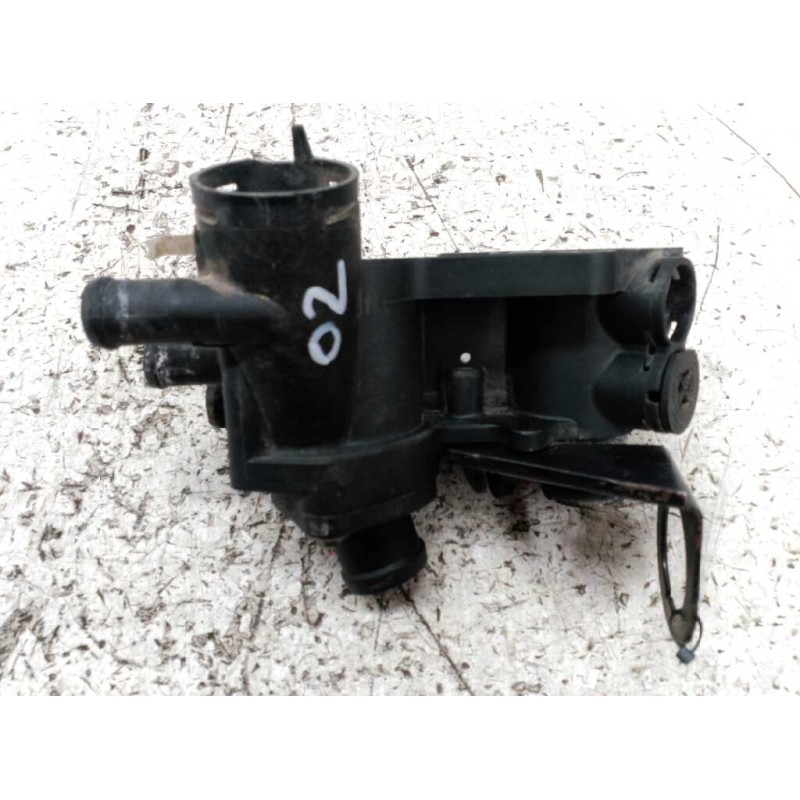 Recambio de cuerpo termostato para seat ibiza (6k1) signo referencia OEM IAM 032121111D  