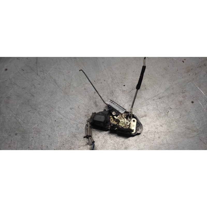 Recambio de cerradura puerta delantera derecha para kia carens 1.8 ls monovolumen referencia OEM IAM  2 PINS 2
