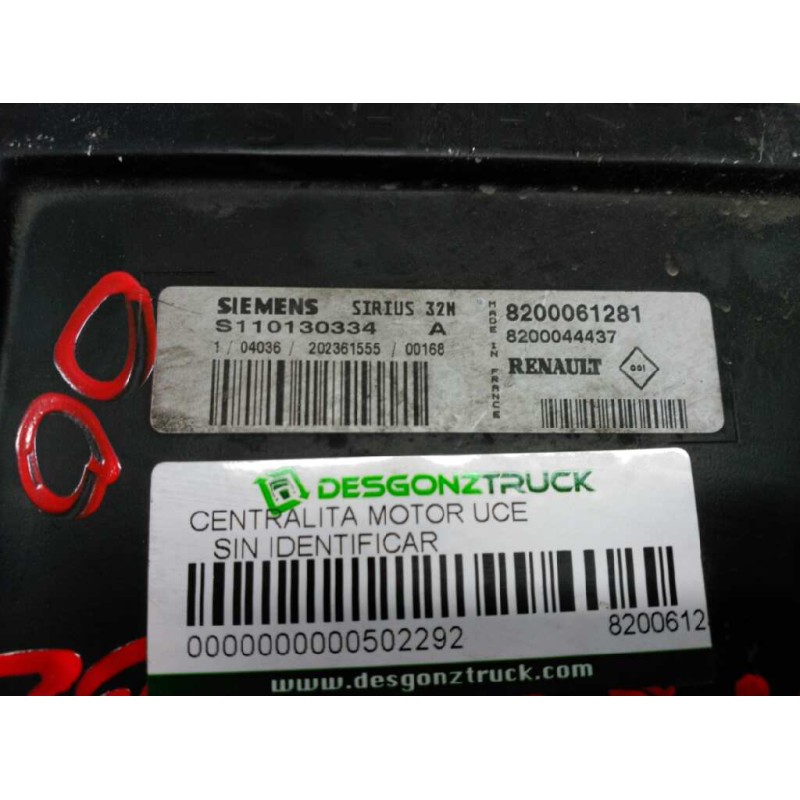 Recambio de centralita motor uce para renault clio ii fase ii (b/cb0) 1.4 16v referencia OEM IAM 820061281 S110130334 8200044437 2