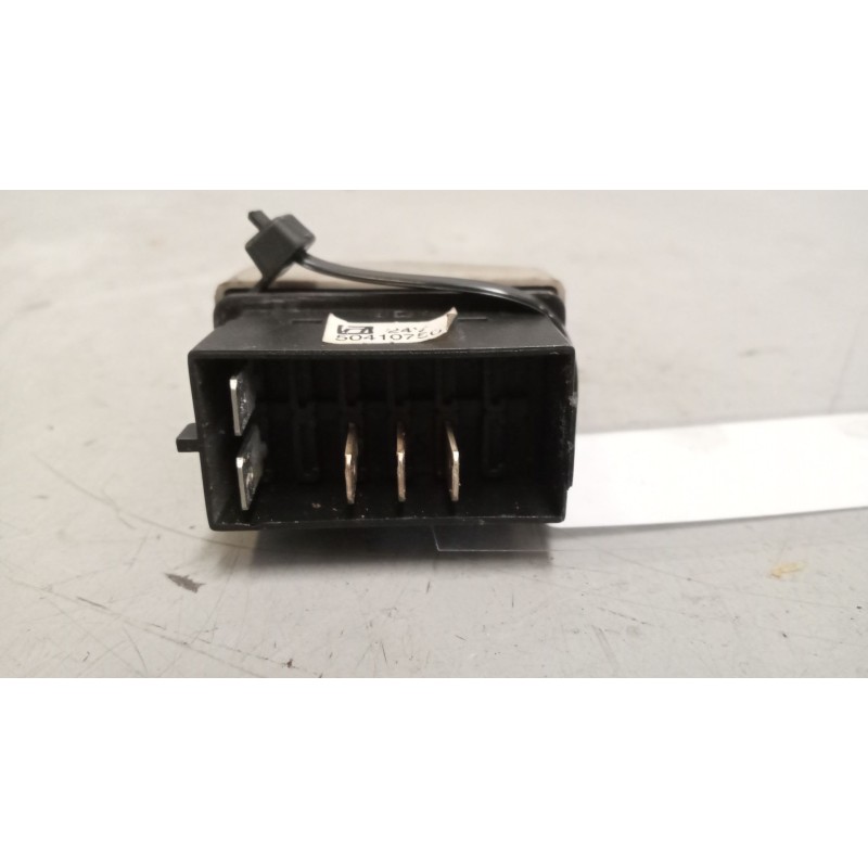 Recambio de mando cambio automatico para iveco stralis (as) 12.9 diesel referencia OEM IAM 504107501 - Rojo 3