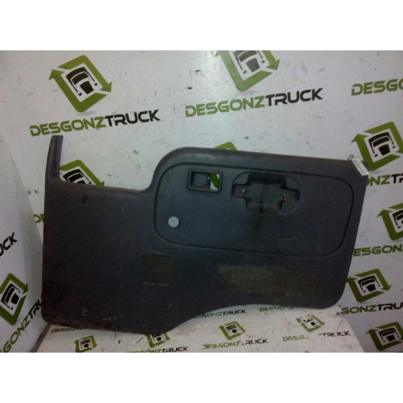 Recambio de guarnecido puerta delantera derecha para nissan cabstar e cabina simple cabina individual referencia OEM IAM   