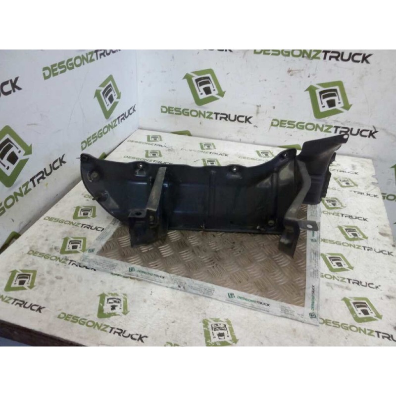 Recambio de peldaño izquierdo para scania serie 4 (p/r 124 l) fsa 470 (4x2) e3 corto cr 13 / 14 b referencia OEM IAM 1535035 PAR - Blanco 2
