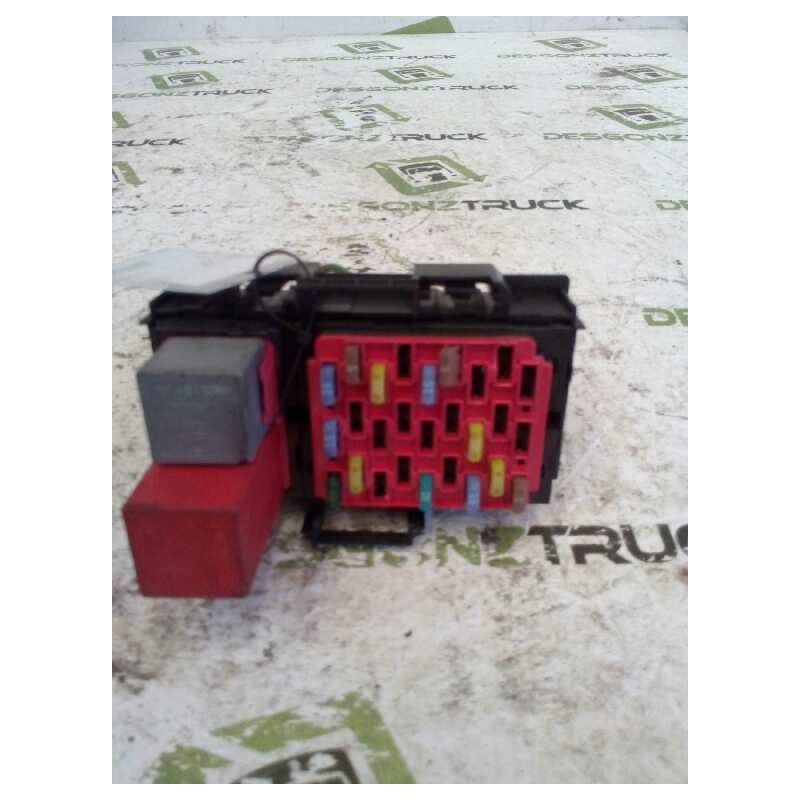 Recambio de caja reles / fusibles para ford transit mod.2000 caja abierta ft 350 2.4 largo referencia OEM IAM - Blanco