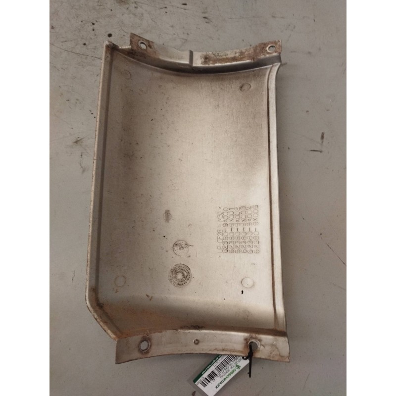 Recambio de deflector derecho para nissan trucks atleon 140 referencia OEM IAM 623809X000 623809X001 693809X002 - Gris 3