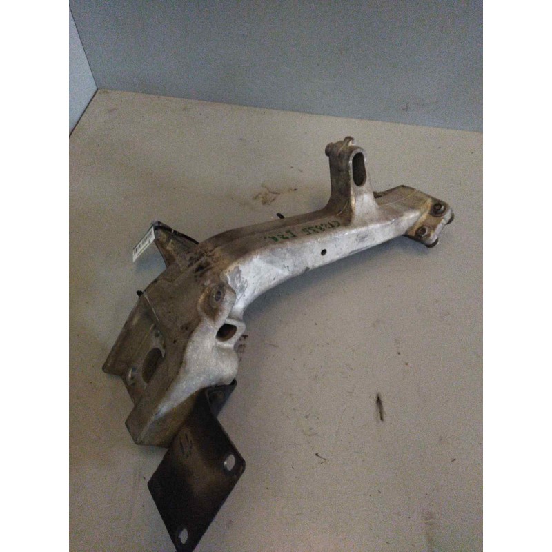 Recambio de soporte para renault premium route 2006 10.8 diesel referencia OEM IAM 7420819616 SOPORTE PELDAÑO IZQUIERDO 