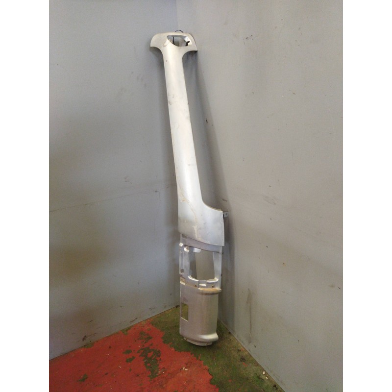 Recambio de moldura luna delantera para nissan trucks atleon 140 referencia OEM IAM 612629X005 612629X004 DEFLECTOR DERECHO