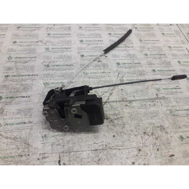 Recambio de cerradura puerta delantera derecha para opel zafira a blue line referencia OEM IAM 24444016  