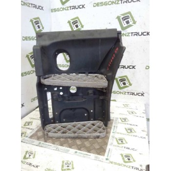 Recambio de peldaño izquierdo para scania serie 4 (p/r 124 l) fsa 470 (4x2) e3 corto cr 13 / 14 b referencia OEM IAM 1515193  