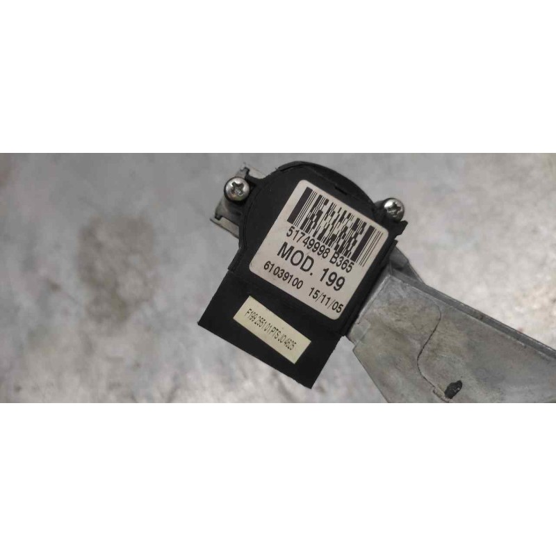 Recambio de conmutador de arranque para fiat grande punto (199) 1.4 referencia OEM IAM 51749998 3