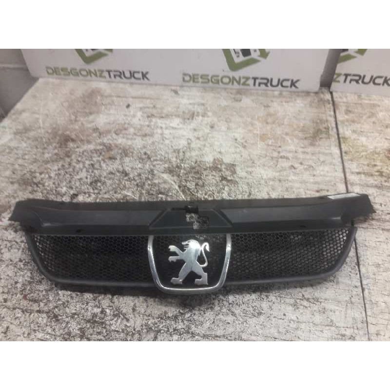 Recambio de rejilla delantera central para peugeot 406 berlina (s1/s2) srdt referencia OEM IAM 9631250277  