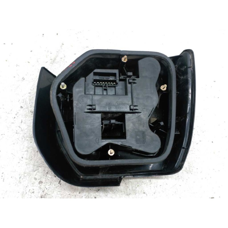 Recambio de piloto trasero derecho para renault 19 (b/c/l53) 1.4 referencia OEM IAM - Rojo 2