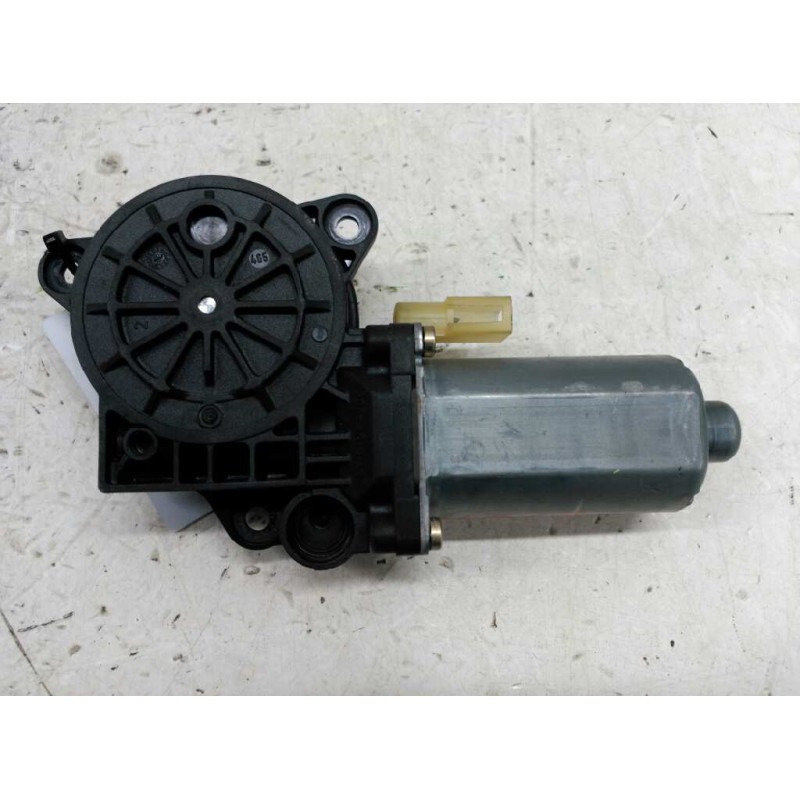 Recambio de motor elevalunas delantero derecho para ford fiesta (cbk) ghia referencia OEM IAM   