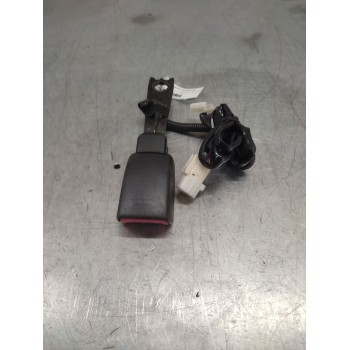 Recambio de enganche de cinturon delantero izquierdo para toyota rav 4 (a3) luna referencia OEM IAM E034501  