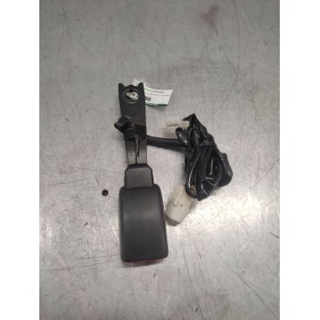 Recambio de enganche de cinturon delantero izquierdo para toyota rav 4 (a3) luna referencia OEM IAM E034501  