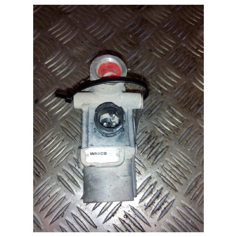 Recambio de valvula aire para scania serie p/g/r (l-clase) fsa g420 (4x2) corto cg 14 referencia OEM IAM 1453761 4721950970 ELEC - Blanco
