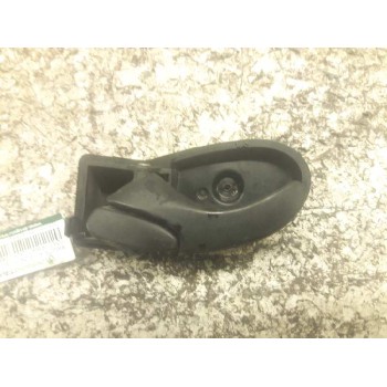 MANETA INTERIOR DELANTERA IZQUIERDA YC15V22601AB 