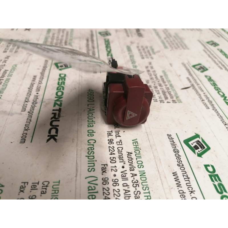 Recambio de warning para citroën c4 berlina collection referencia OEM IAM 96480877KR 4 PINS 
