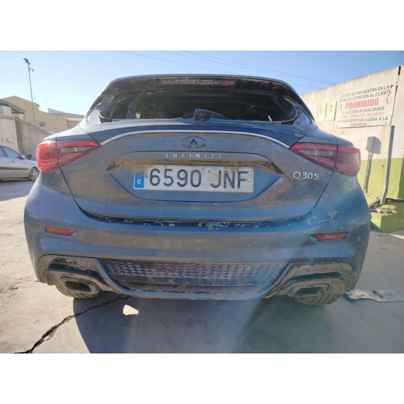 infiniti q30 del año 2016