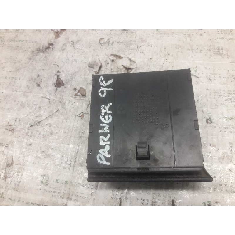 Recambio de cenicero para peugeot partner (s1) 1.9 diesel referencia OEM IAM 2