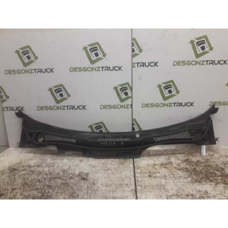 Recambio de torpedo para volvo c30 d5 r-design referencia OEM IAM 30715377  