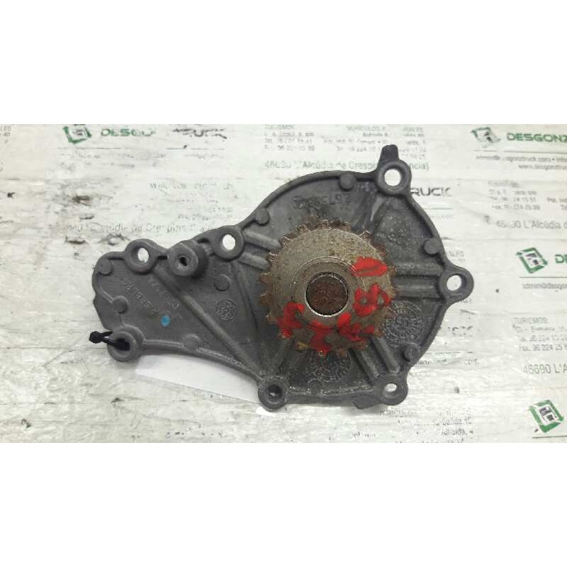 Recambio de bomba agua para ford focus berlina (cap) ambiente (d) referencia OEM IAM 26739300  