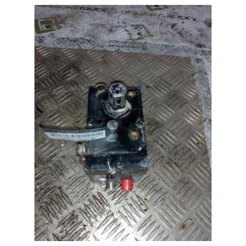 Recambio de bomba elevacion cabina para renault trucks premium distribution 300.16d (298cv) referencia OEM IAM 5010132375  